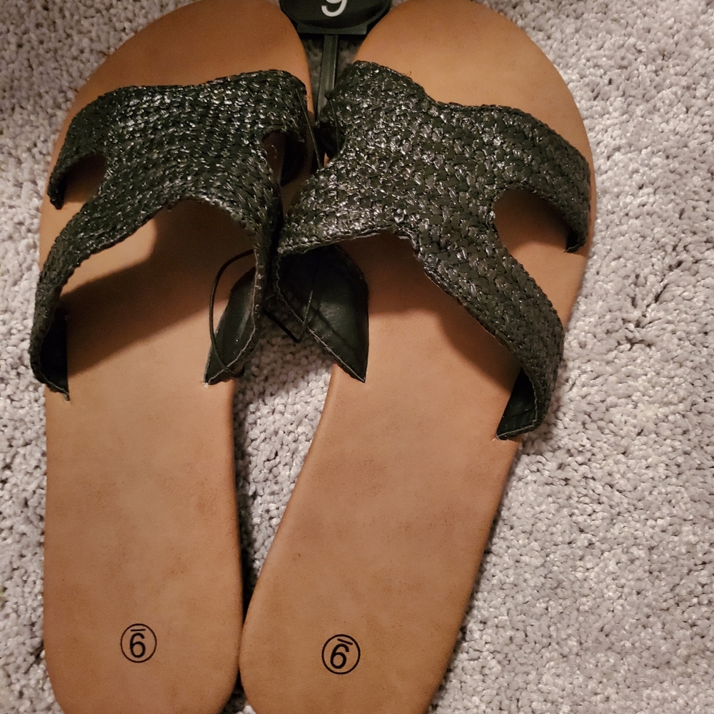 NWOT BLACK MESH SANDALS